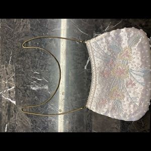 Vintage beaded purse with chain